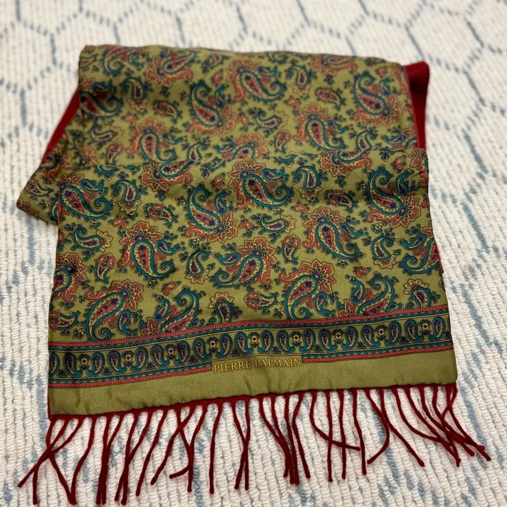 PIERRE BALMAIN Paris Vintage Luxurious Silk/Wool Green Paisley Scarf W/ Fringe
